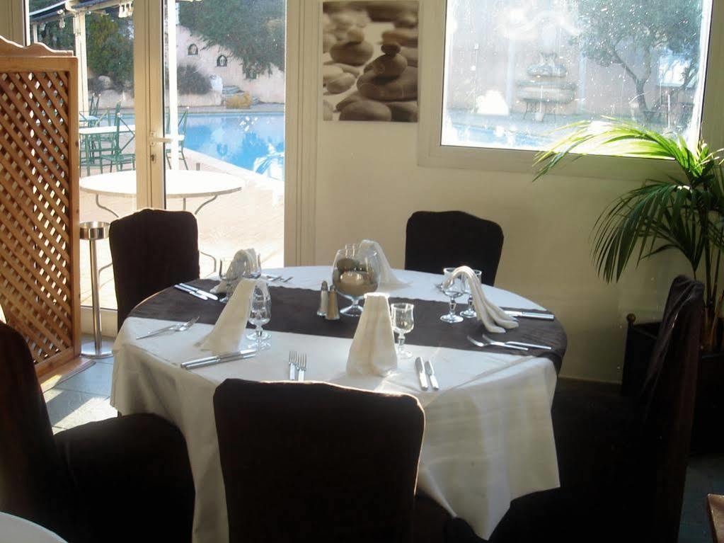 Hotel Le Cesar Plan-de-Cuques Restauracja zdjęcie